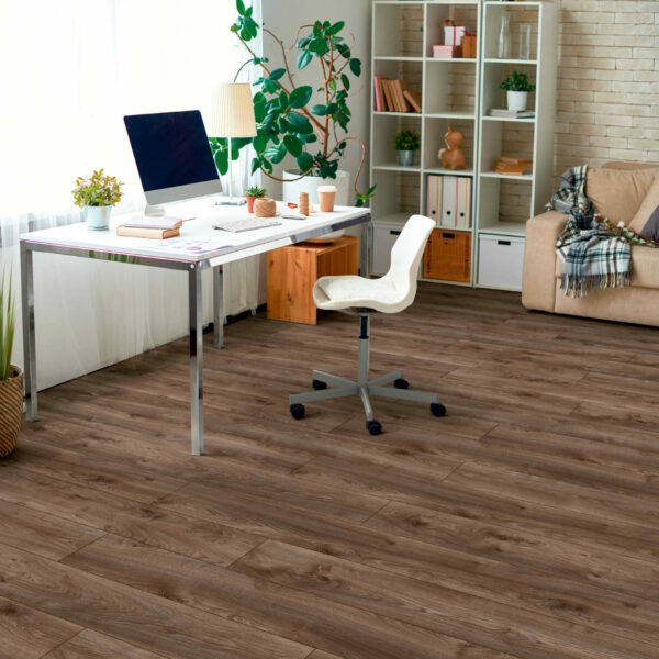 Le Parquet Stratifié Chêne Makro Brun