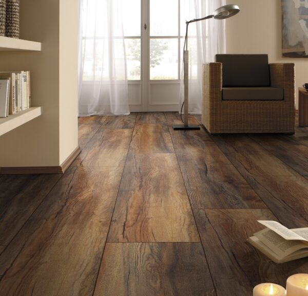 Parquet stratifié MV820 Oak Harbor Revêtement de sol stratifié- Cottage